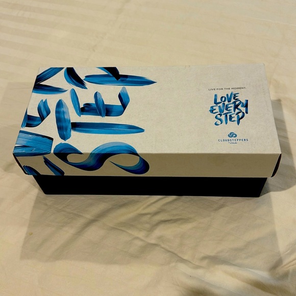 Cloudsteppers by Clarks - Picture 1 of 5